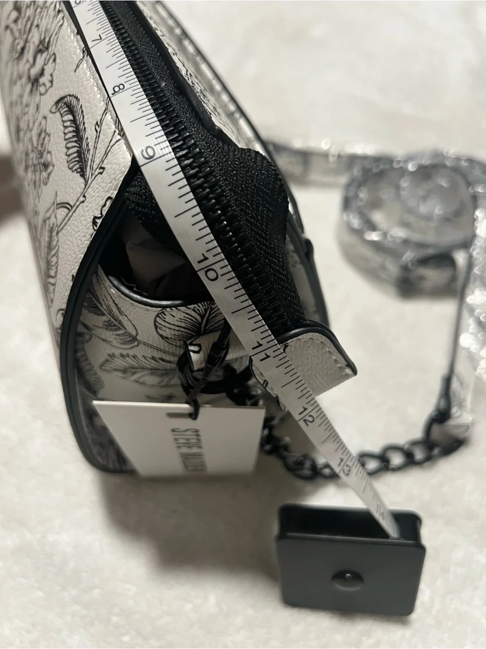 Steve Madden Black and White Floral Chain Strap Crossbody NWT